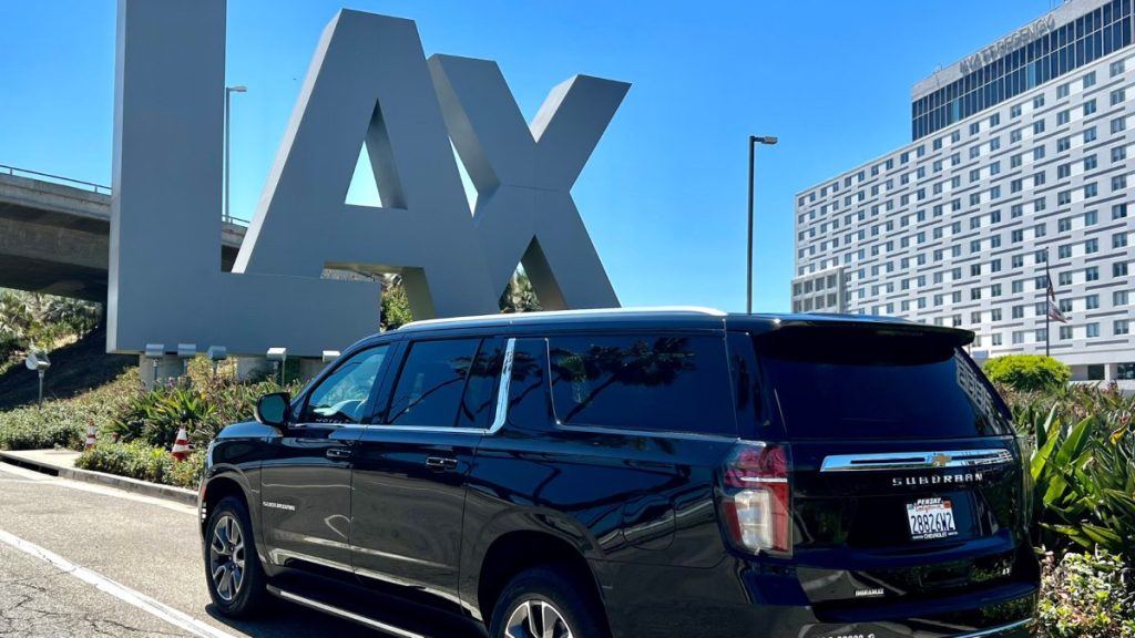 Private Car Service from LAX to Santa Monica: The Executive Experience